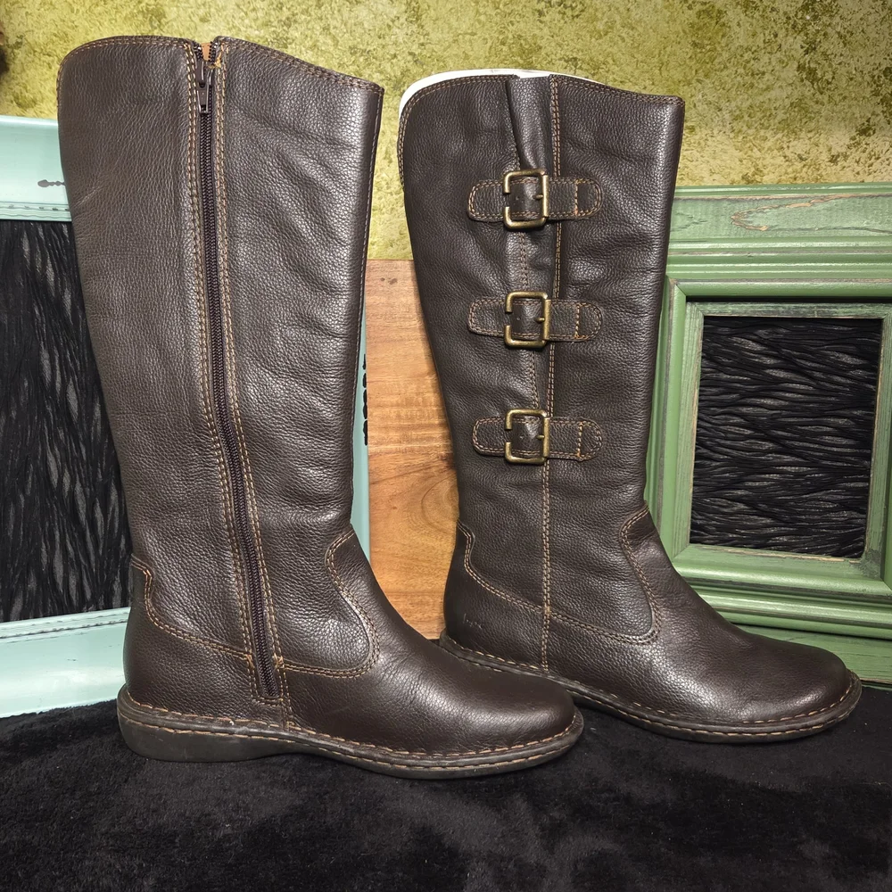 NWT Born Dark Brown Mahogany 'LORA' Leather Moto Boots (In The Box) Sz 8/39 - Picture 2 of 12